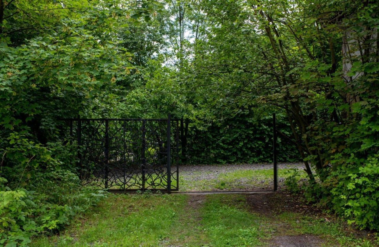 Holiday Home Банска-Штьявница Экстерьер фото