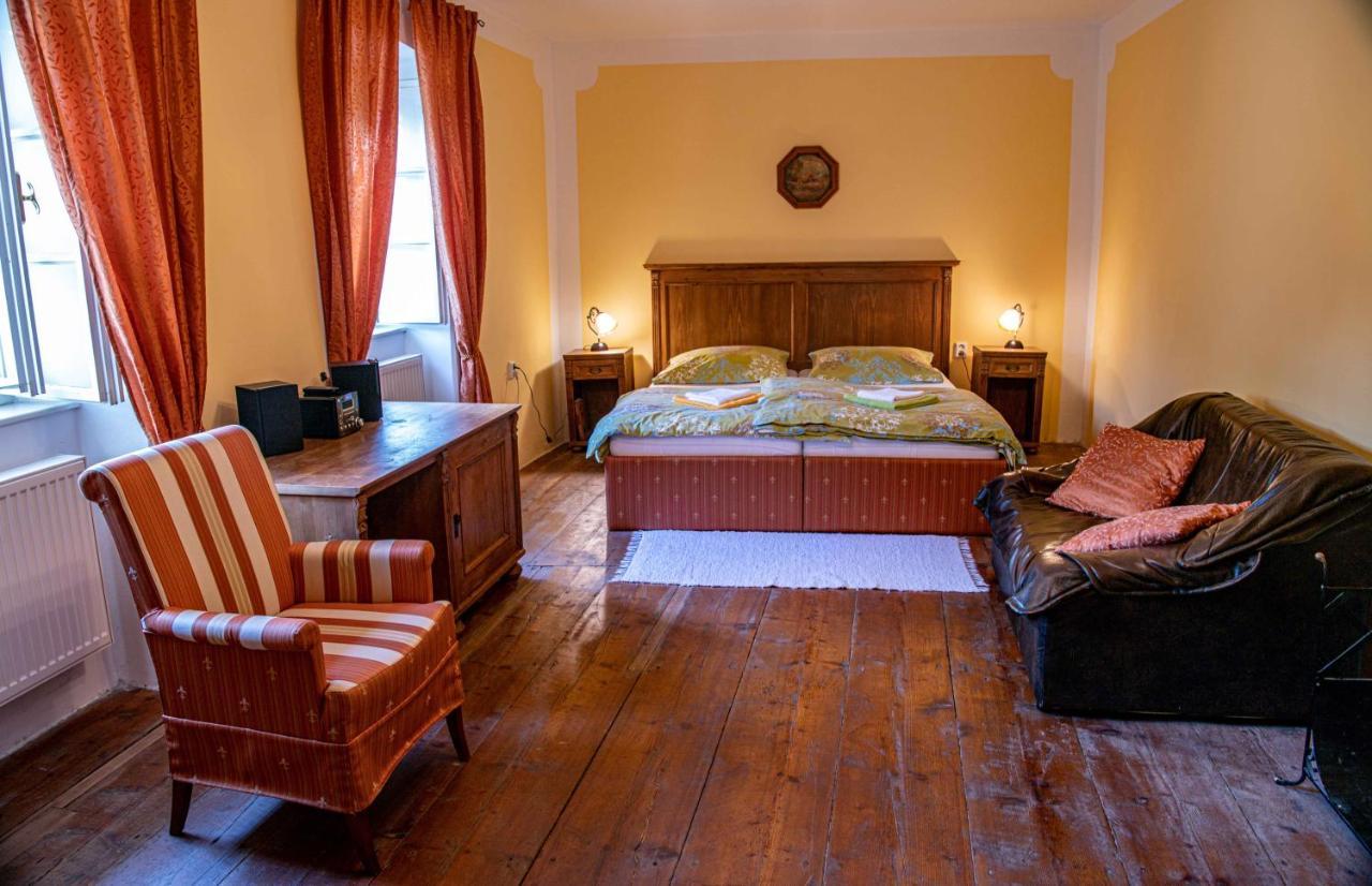 Holiday Home Банска-Штьявница Экстерьер фото